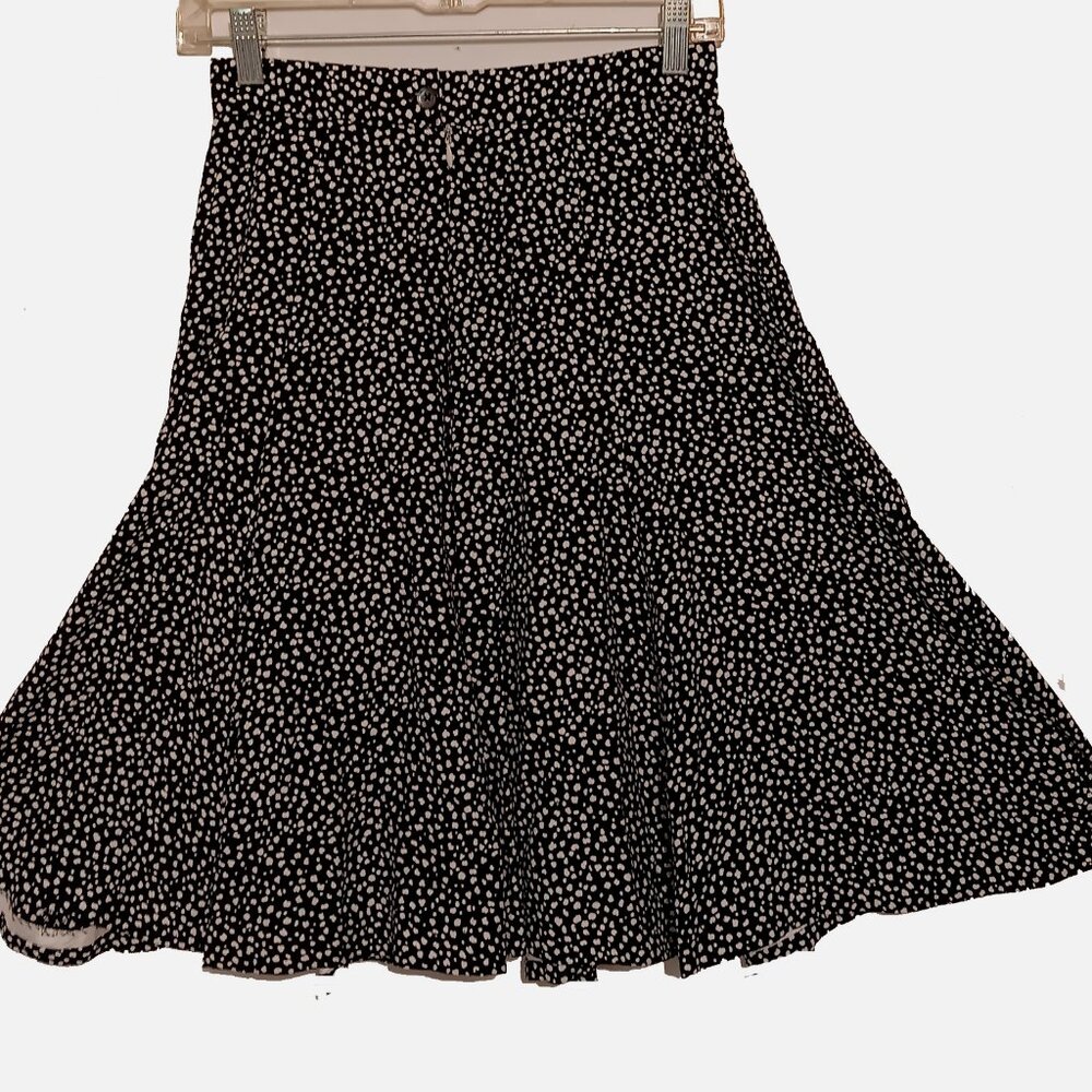 Liz Claiborn Midi skirt Size 6